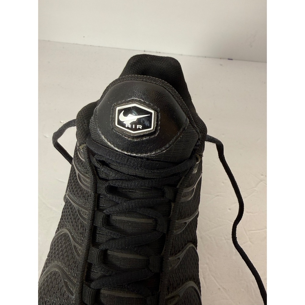 Nike Air Max Plus Triple Black Men Running Shoes 604133-050 Size 9.5 Sneaker - Picture 8 of 9